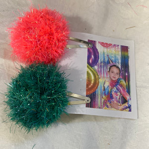 Pompom clips