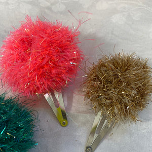 Pompom clips