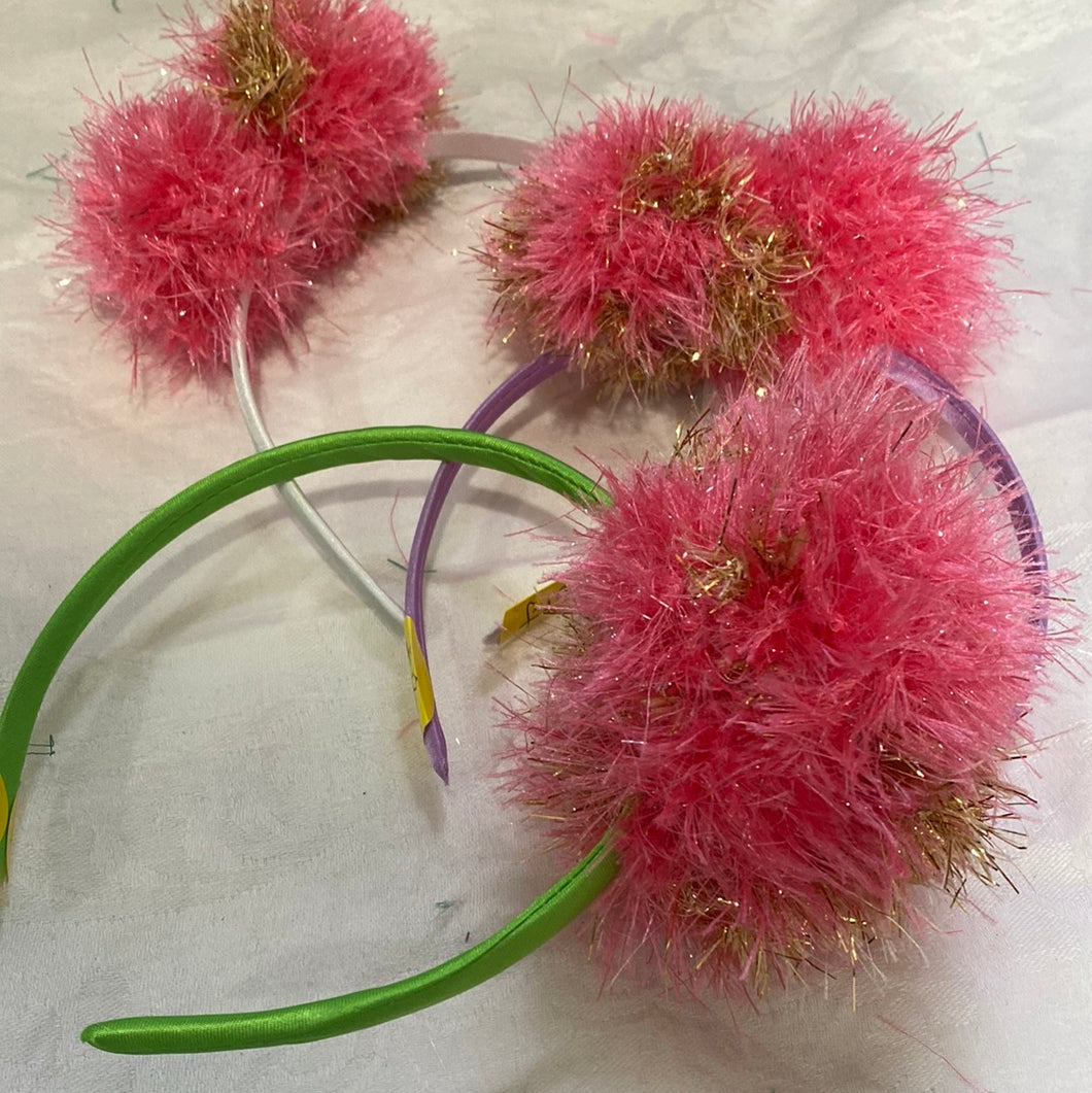 Pom pom headband